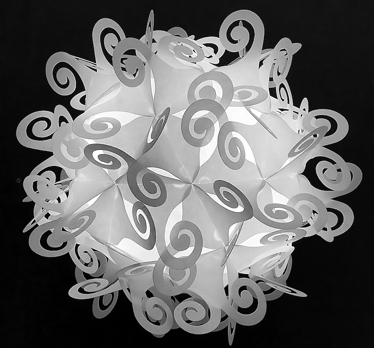 Finished dynamic lamp by karen Smith, Spring 2021. dynamic-example