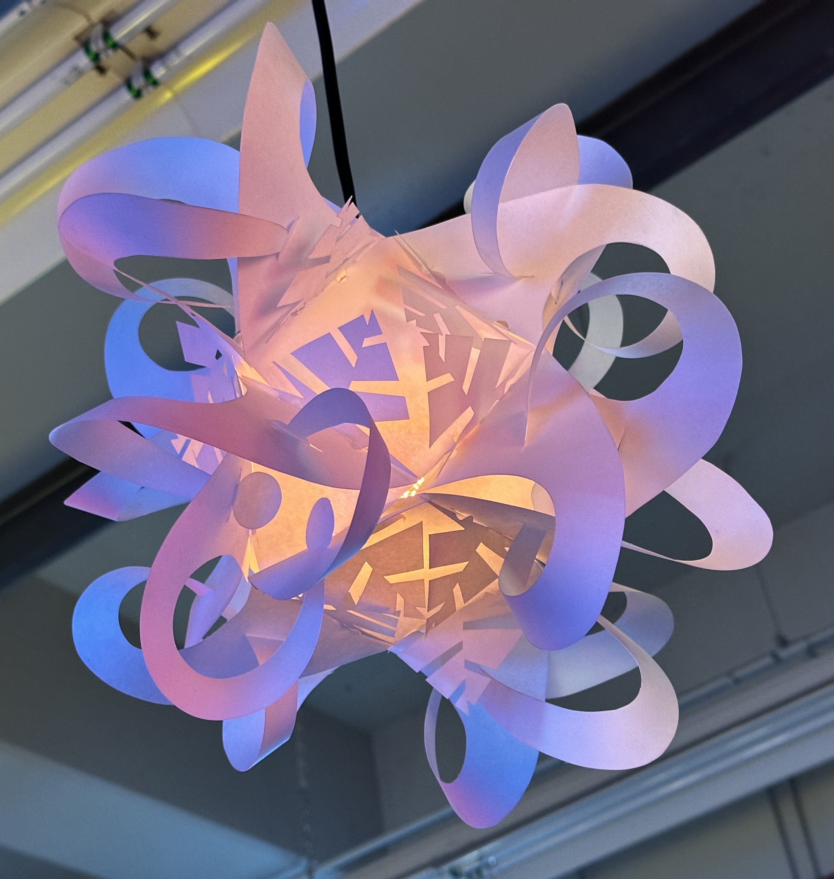 A warm lamp color is enhanced by the “frosty effect” illuminated from other lamps. warm-multi