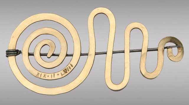 Brooch spiral and meander, with pinning mechanism showing. calder-brooch-1