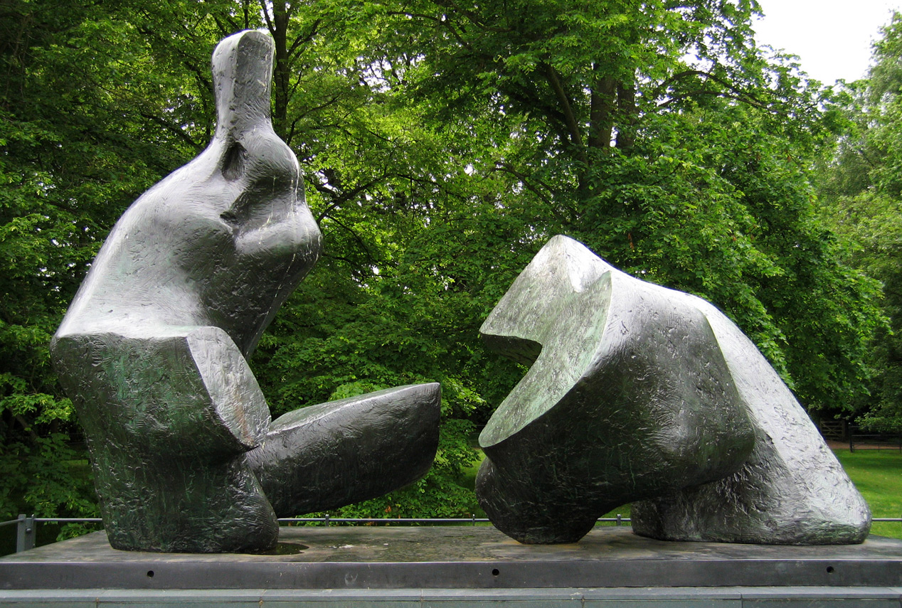 henry-moore-two-piece-reclining-figure-andrew-dunn