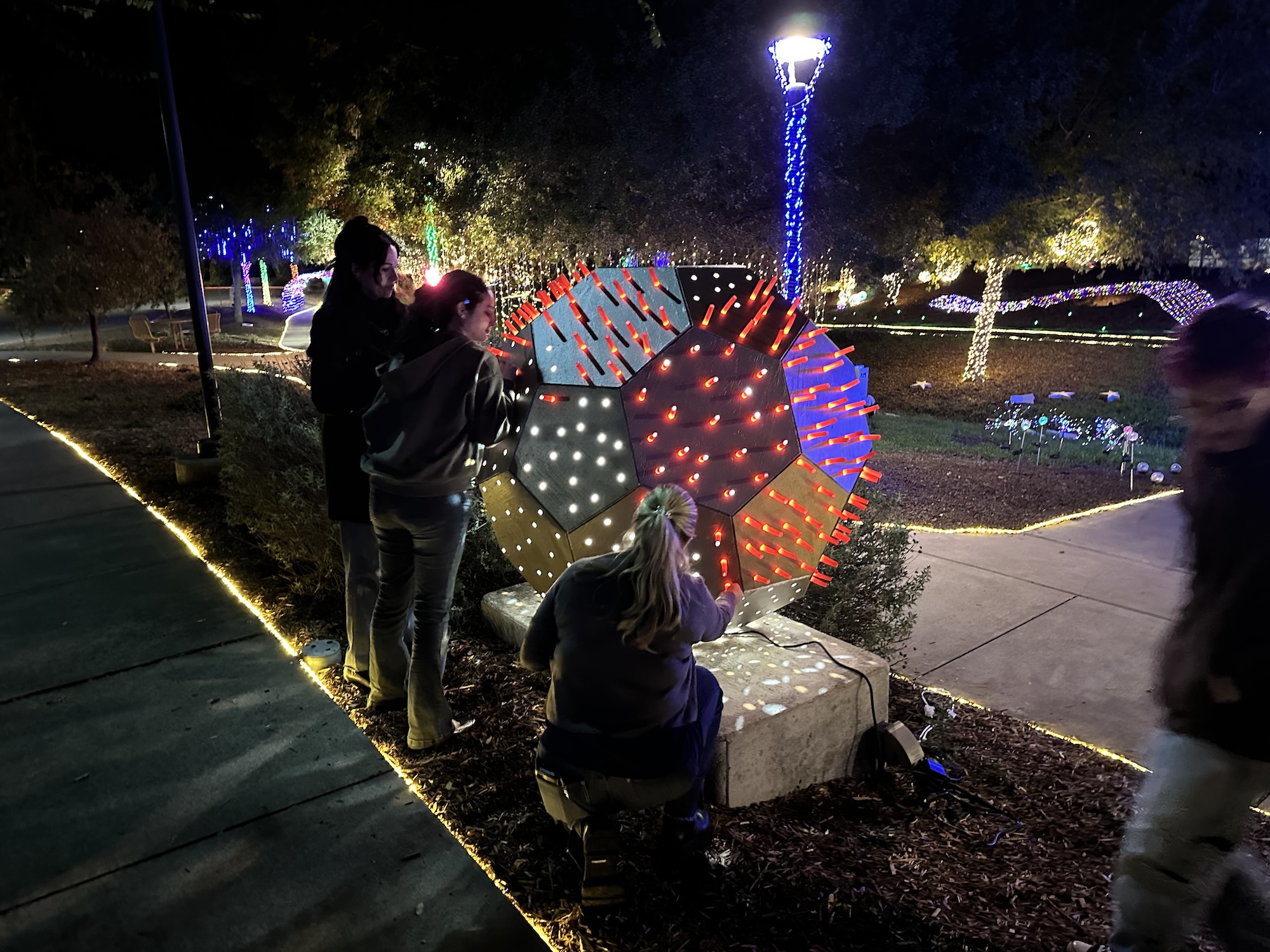 gabby-samii-2-art5-fa25